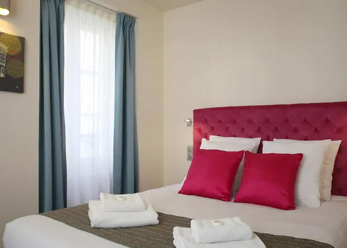 Apartment Centre - At Paris
