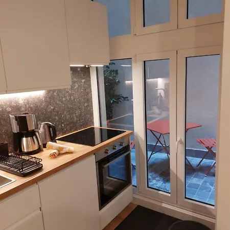 Apartment Centre - At Paris