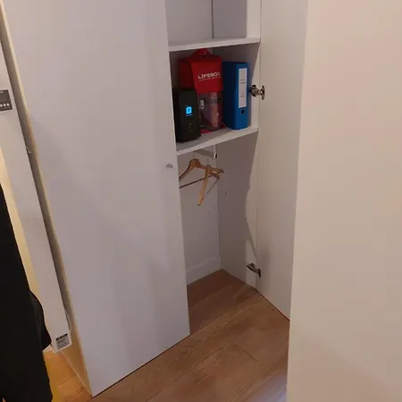 Apartment Centre - At