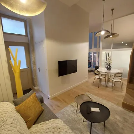 Apartment Centre - At