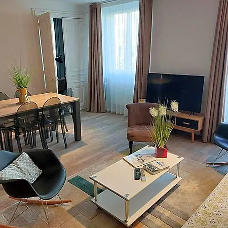 Centre - At Apartman *