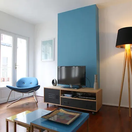 Centre - At Apartment