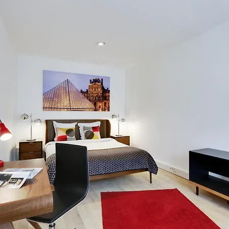 Apartment Centre - At Paris